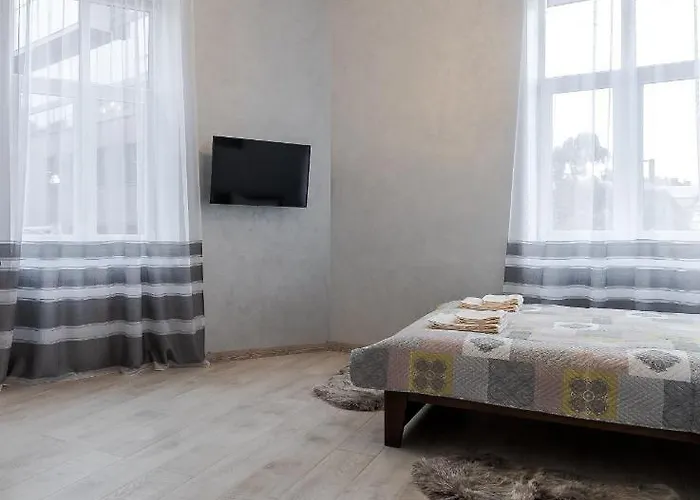 Golden Violin ! Apartamento *